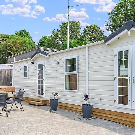 Stream Valley Holiday Park 彭赞斯 外观 照片